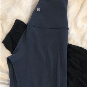 Lululemon navy cropped leggings